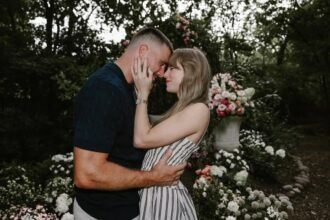 Taylor Swift’s Engagement Ring: Designer Details & Closer Look
