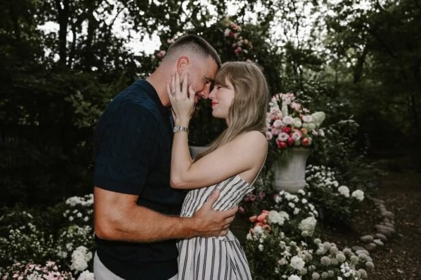 Taylor Swift’s Engagement Ring: Designer Details & Closer Look